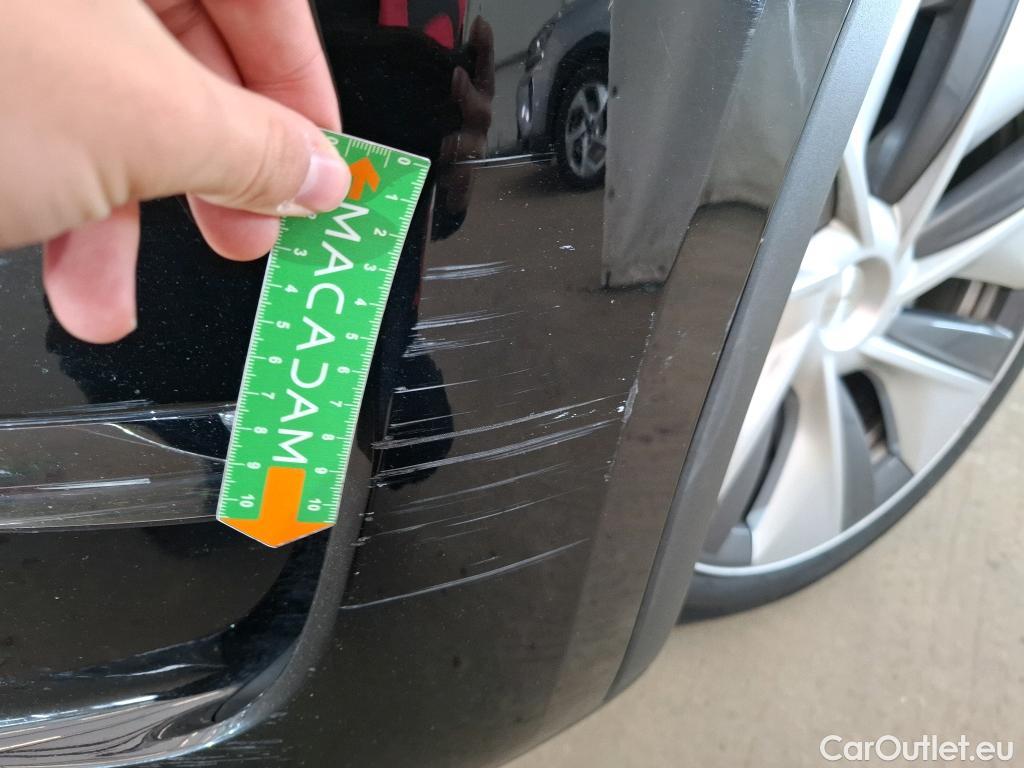  Tesla  Model Y TESLA  / 2020 / 5P / SUV Grande Autonomie Dual Motor AWD #2