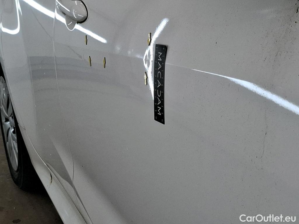  Toyota  Yaris TOYOTA  Hybride / 2019 / 5P / Berline Hybride 116h Dynamic Business Beyond Zer #9