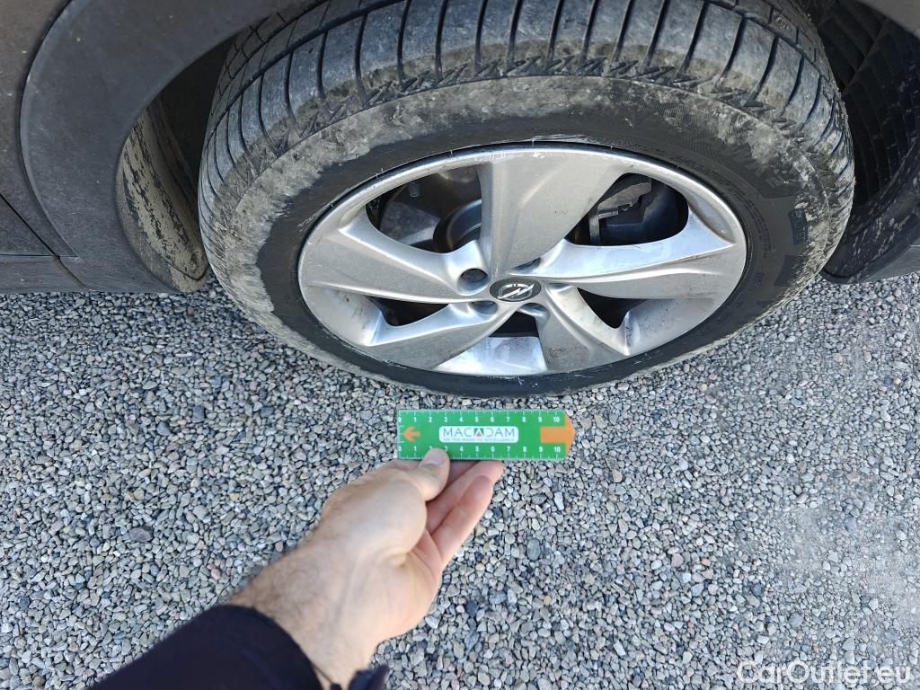  Opel   Grandland X OPEL PHEV / 2017 / 5P / todoterreno 1.6 Turbo Edition Auto 4x2 #6