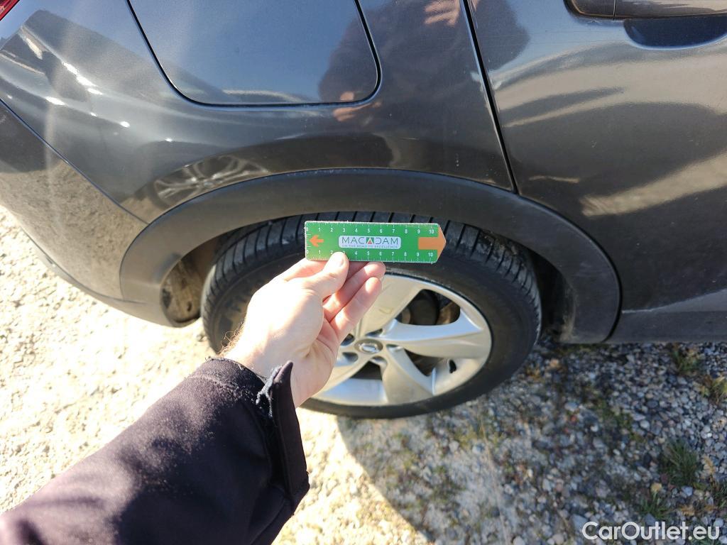  Opel   Grandland X OPEL PHEV / 2017 / 5P / todoterreno 1.6 Turbo Edition Auto 4x2 #36