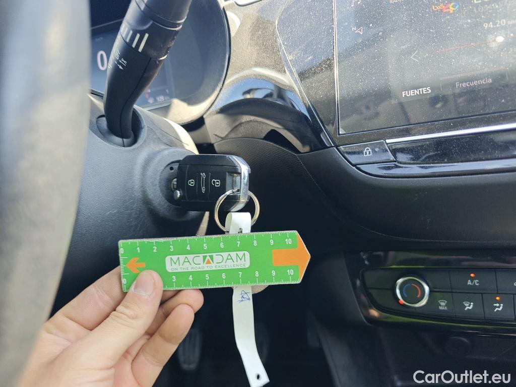  Opel  Corsa OPEL  1.2T XHL 74kW (100CV) Elegance #1