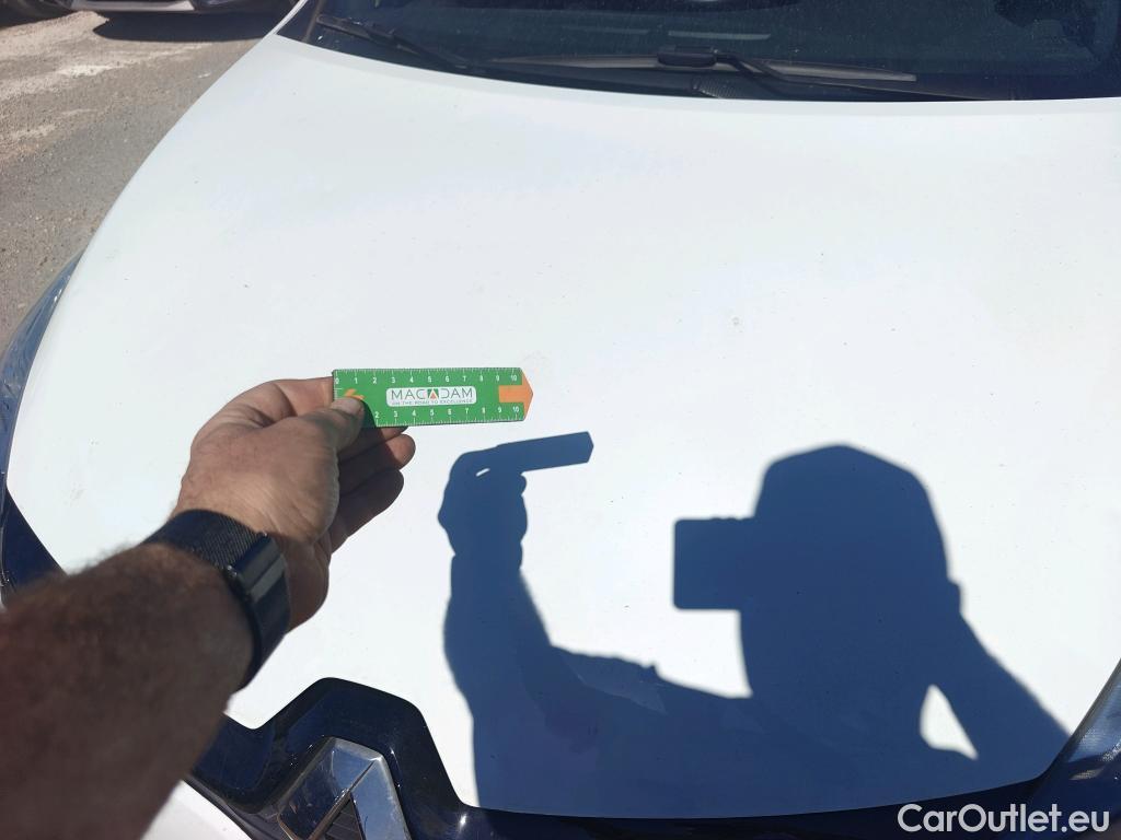  Renault  Clio RENAULT  / 2016 / 5P / berlina con portón Business TCe 66kW (90CV) GLP -18 #18