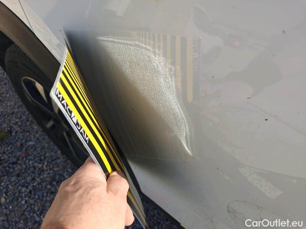  Peugeot  2008 PEUGEOT  / 2019 / 5P / todoterreno Allure BlueHDI 81kW (110CV) #14