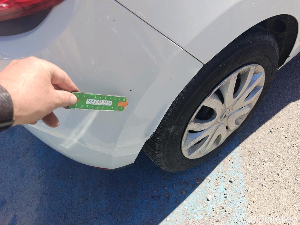  Renault  Clio RENAULT  / 2016 / 5P / berlina con portón Business TCe 66kW (90CV) GLP -18 #28