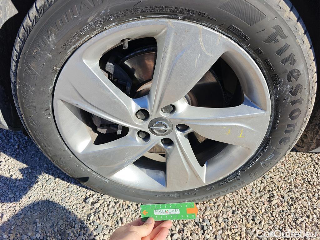  Opel   Grandland X OPEL PHEV / 2017 / 5P / todoterreno 1.6 Turbo Edition Auto 4x2 #14