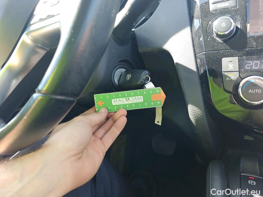  Nissan  Qashqai NISSAN  / 2017 / 5P / todoterreno DIG-T 116 kW (160 CV) E6D DCT ACENTA #2