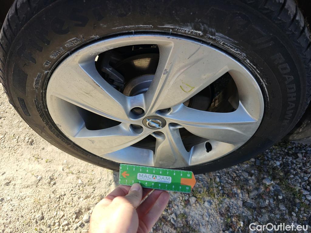  Opel   Grandland X OPEL PHEV / 2017 / 5P / todoterreno 1.6 Turbo Edition Auto 4x2 #16