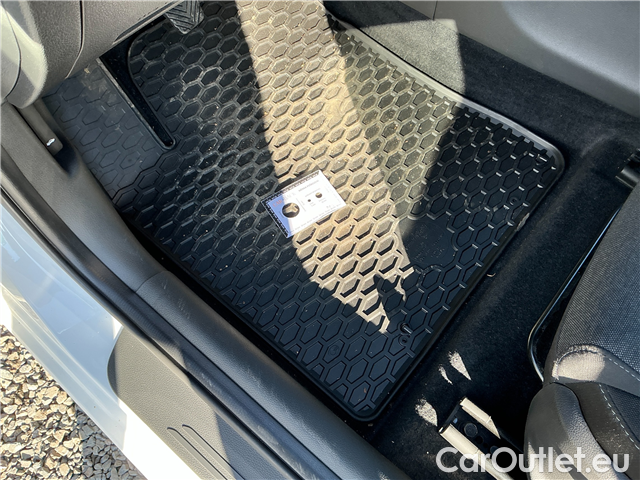  Hyundai  i30  1.5i Smart kombi 5d #14