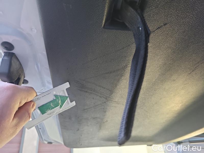  Opel  Combo   E Cargo (2018) Com.L.1.5D 96 Elegance Plus 5d #13