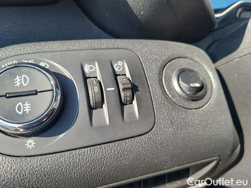  Opel  Combo   E Cargo (2018) Com.L.1.5D 96 Elegance Plus 5d #25