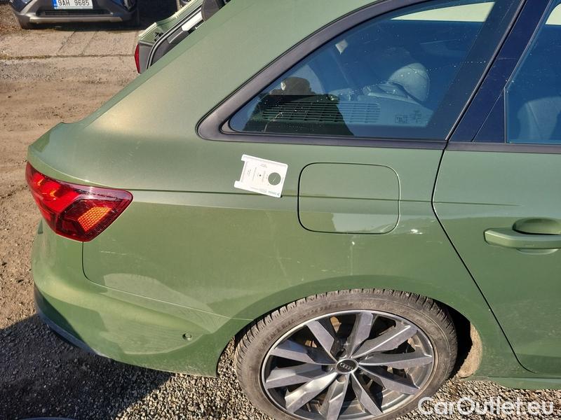  Audi  A4  Avant (8WD)  (2019)  Av. 40 TDI S line quat. AT #17