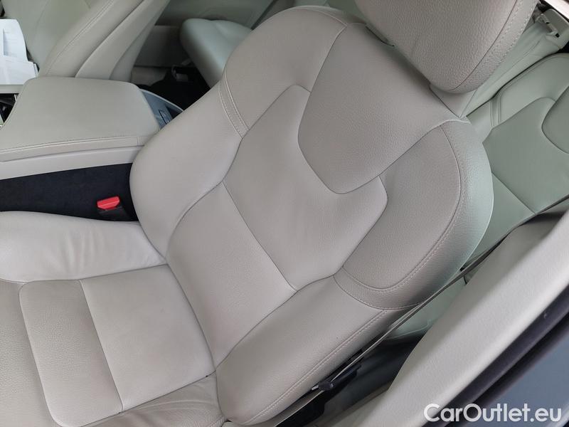  Volvo  XC90 XC 90 (2015)  B5 Drive-E Mom.Pro AWD AT #4