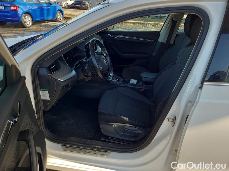  Skoda  Octavia  Combi (NX3)(2020) Oct.Combi 2.0TDI 110 Style AT #5