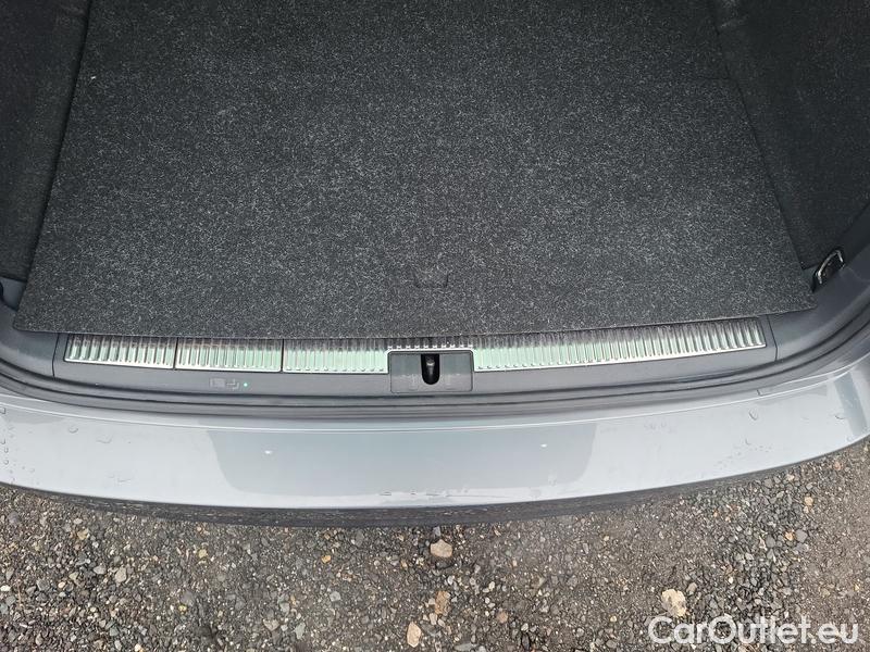  Skoda  Superb  Combi (3V5)(2015) Sup.C.1.4TSI 160 SportLine AT #20