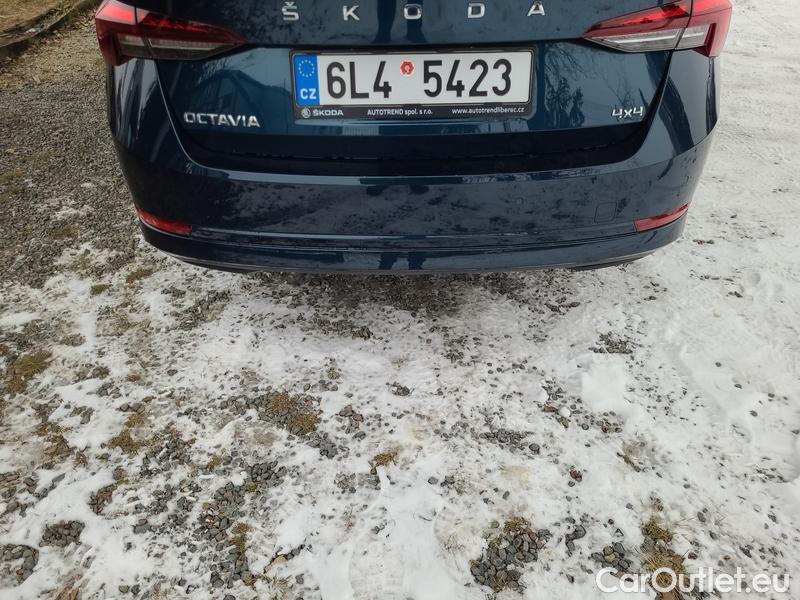  Skoda  Octavia  Lim. (NX3)(2020)  2.0TSI 140 Amb 4x4 AT #9