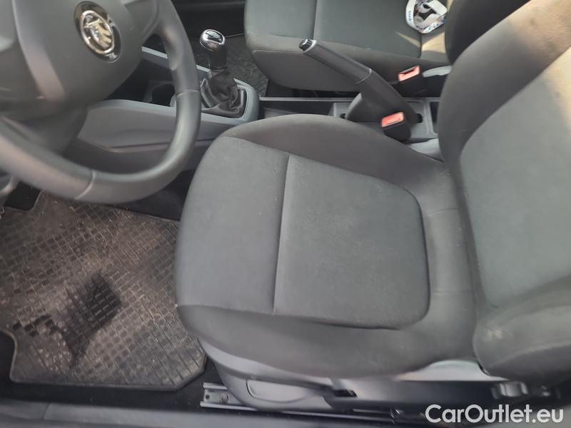  Skoda  Fabia  3 (2015)  1.0TSI 70 Active #4