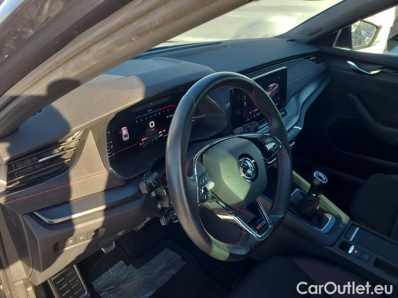  Skoda  Octavia  Lim. (NX3)(2020)  2.0 TSI 180 RS 5d #9