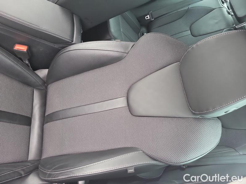  Skoda  Octavia  Combi (NX3)(2020) Oct.Com.1.5e-TEC 110 Style AT #4