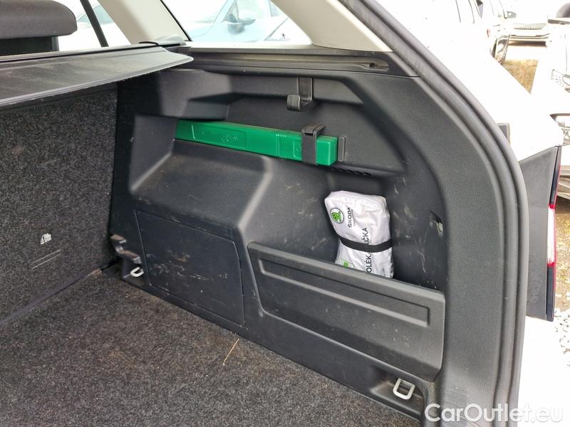  Skoda  Fabia  (PJ3) (2021) Com.1.0TSI 70 Ambition 5d #8