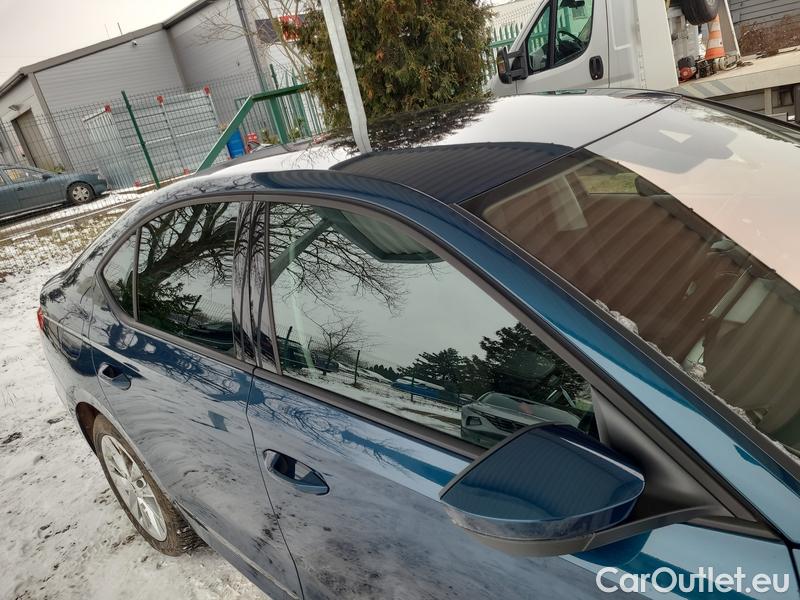  Skoda  Octavia  Lim. (NX3)(2020)  2.0TSI 140 Amb 4x4 AT #15