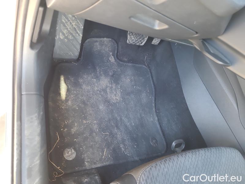  Skoda  Octavia  Combi (NX3)(2020) Oct.Combi 2.0TDI 110 Style AT #2