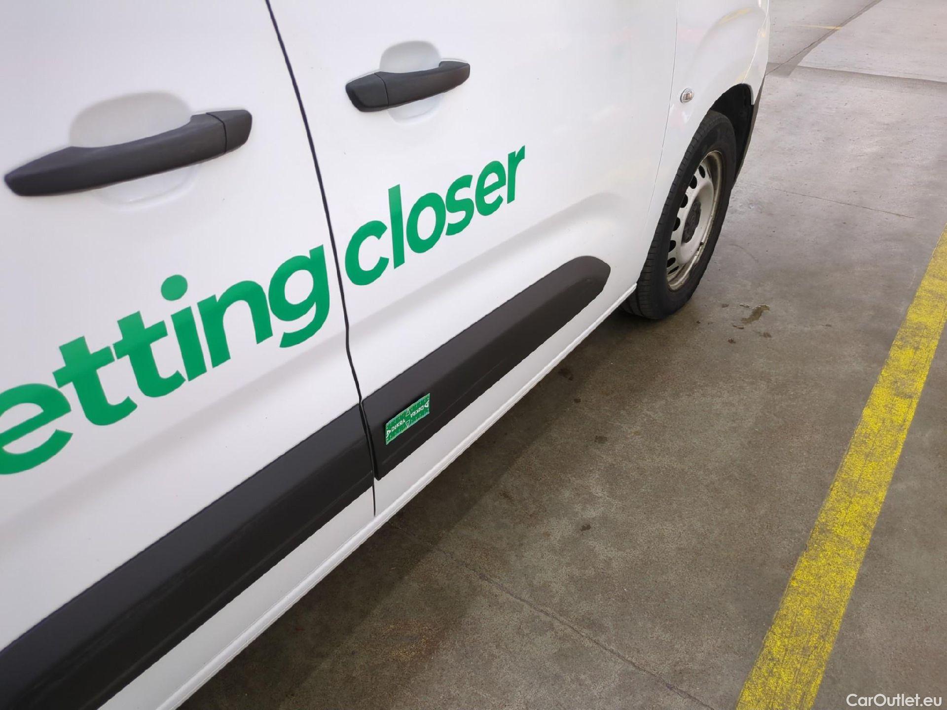  Citroen  Berlingo  Fourgon Club XL 950 1.5 BlueHDi 100CV BVM5 E6dT #25