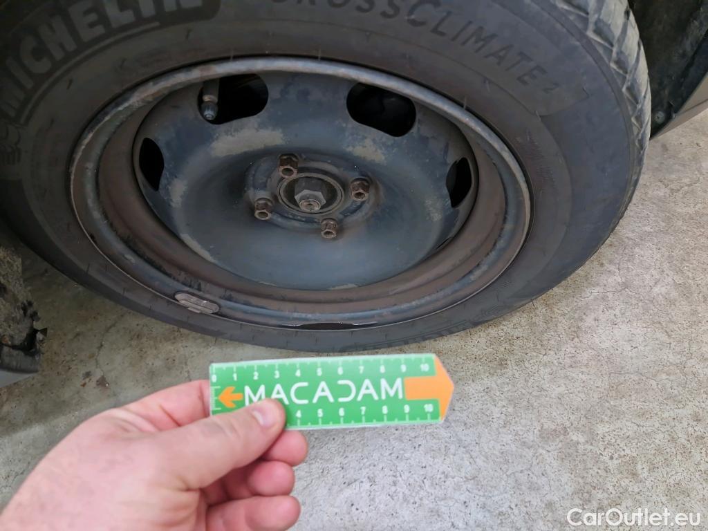  Citroen  C3  Société Feel Nav 1.5 BlueHDI 100CV BVM5 E6dT  #6