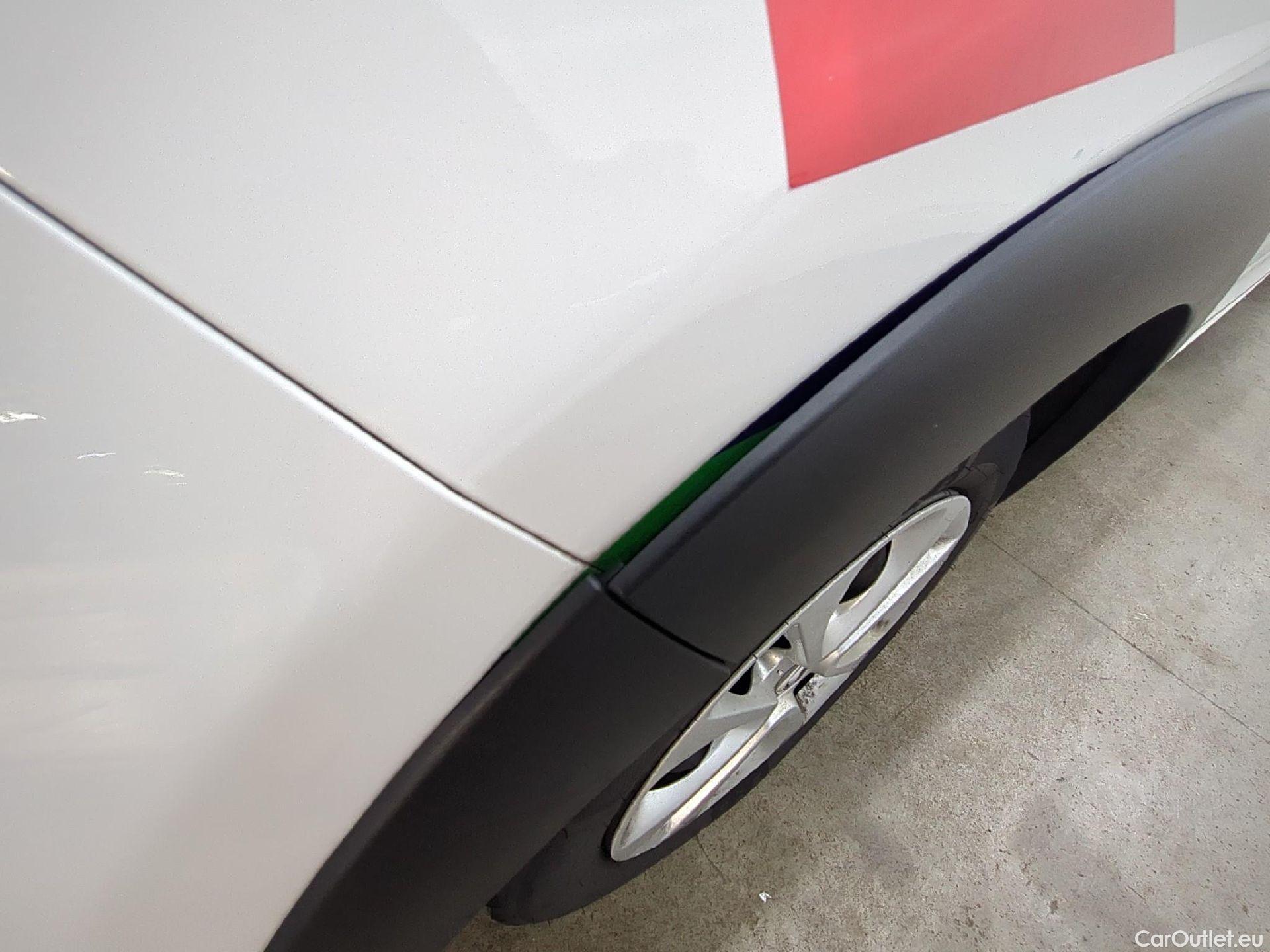  Citroen  C3  Société Feel 1.5 BlueHDI 100CV BVM5 E6dT #9