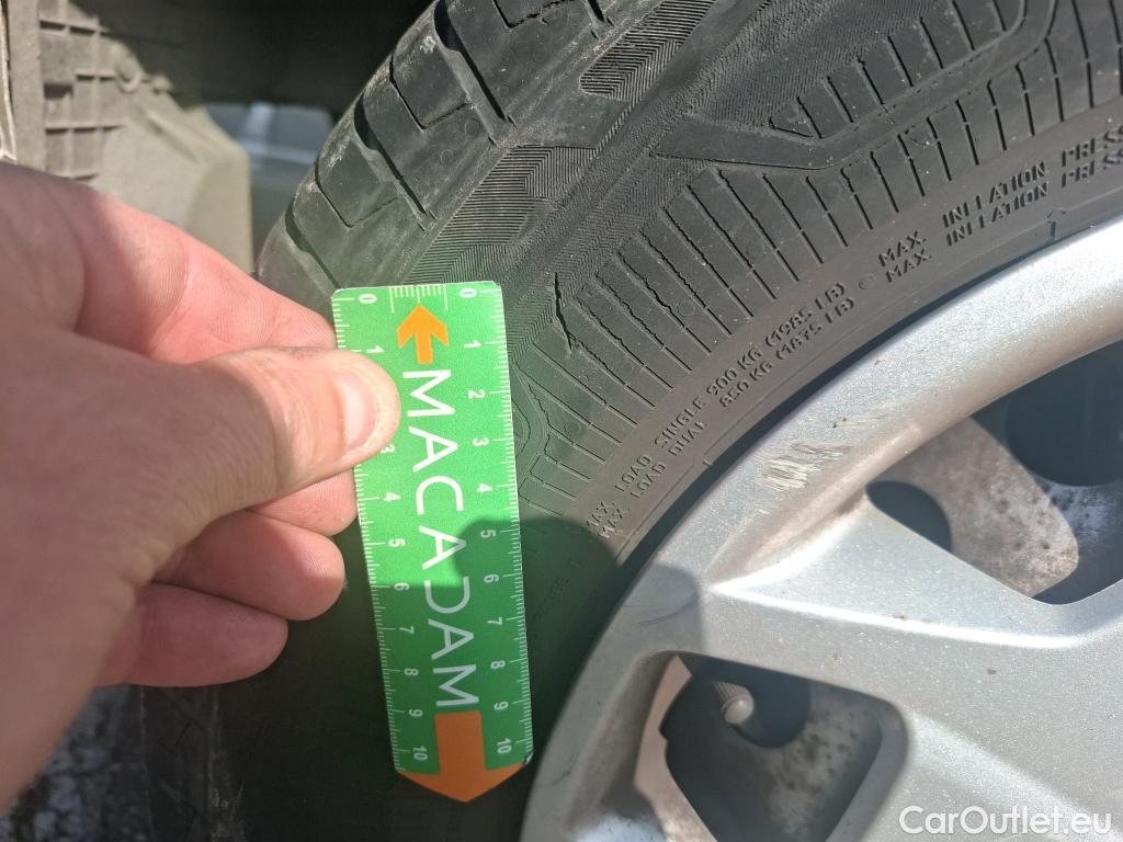  Ford  Transit  Fourgon 310 L3 Trend #19