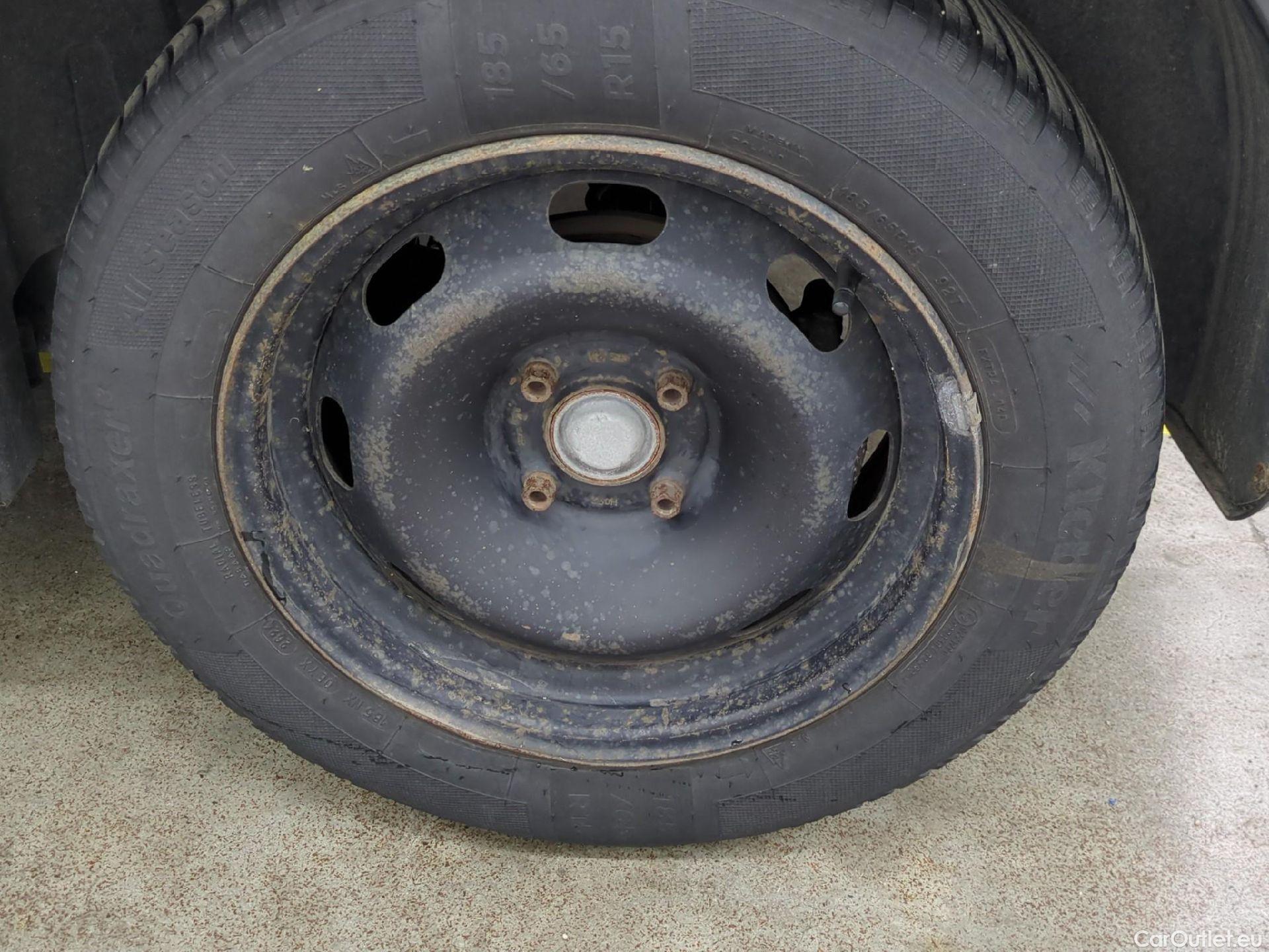  Citroen  C3  Société Feel 1.5 BlueHDI 100CV BVM5 E6dT #4