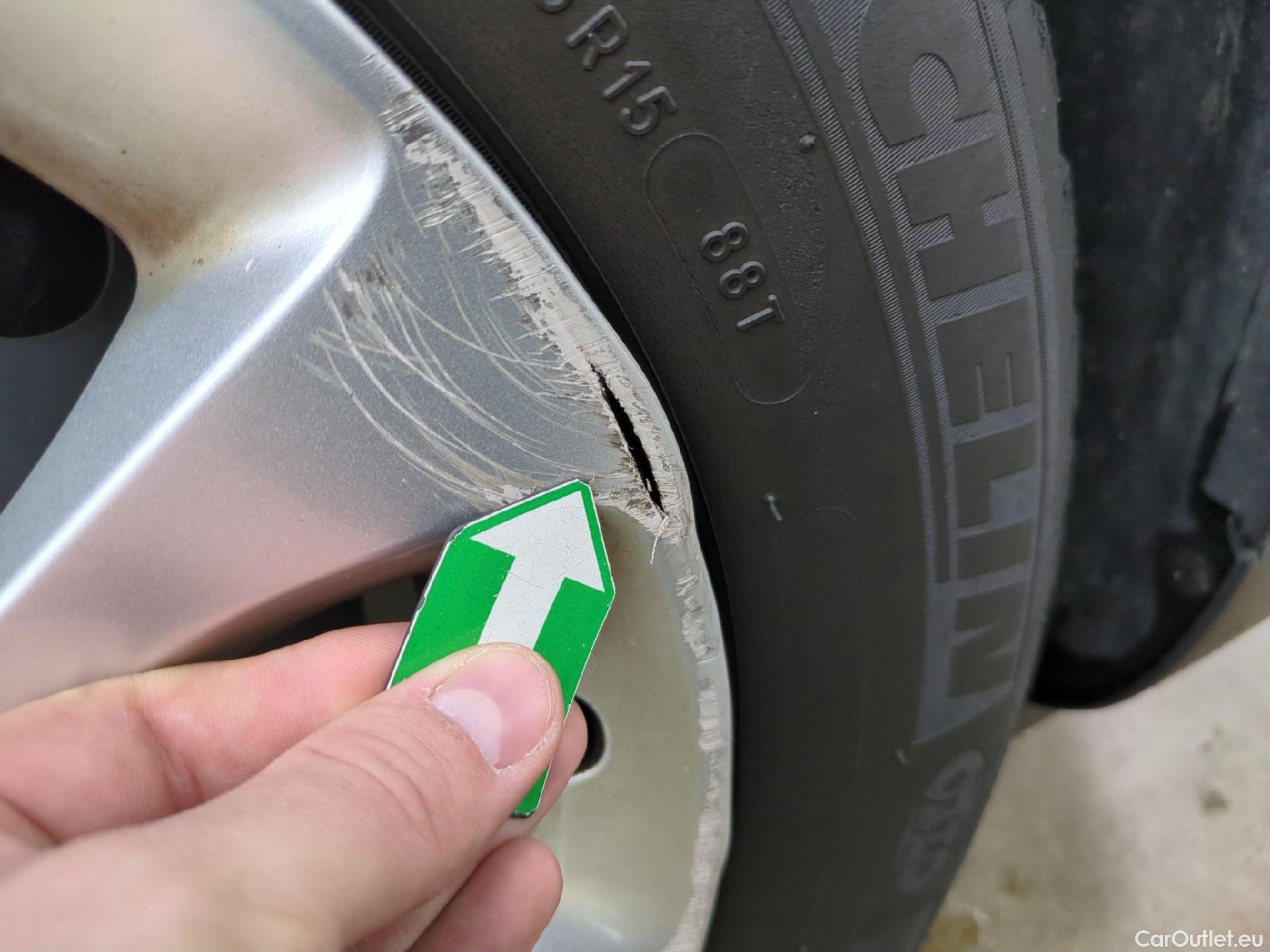  Citroen  C3  Société Feel 1.2 PureTech 80CV BVM5 E6d #14