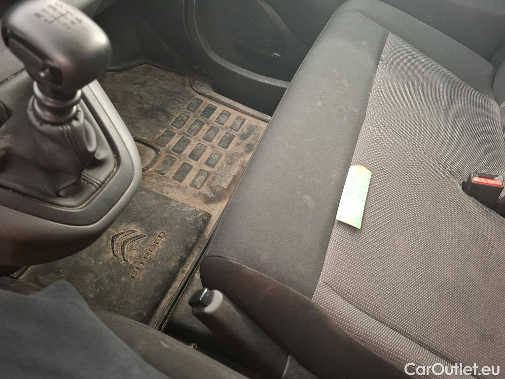  Citroen  Jumpy CITROEN  / 2015 / 4P / Fourgon tôlé M BlueHDi 145 S&S BVM6 CAF Club #29