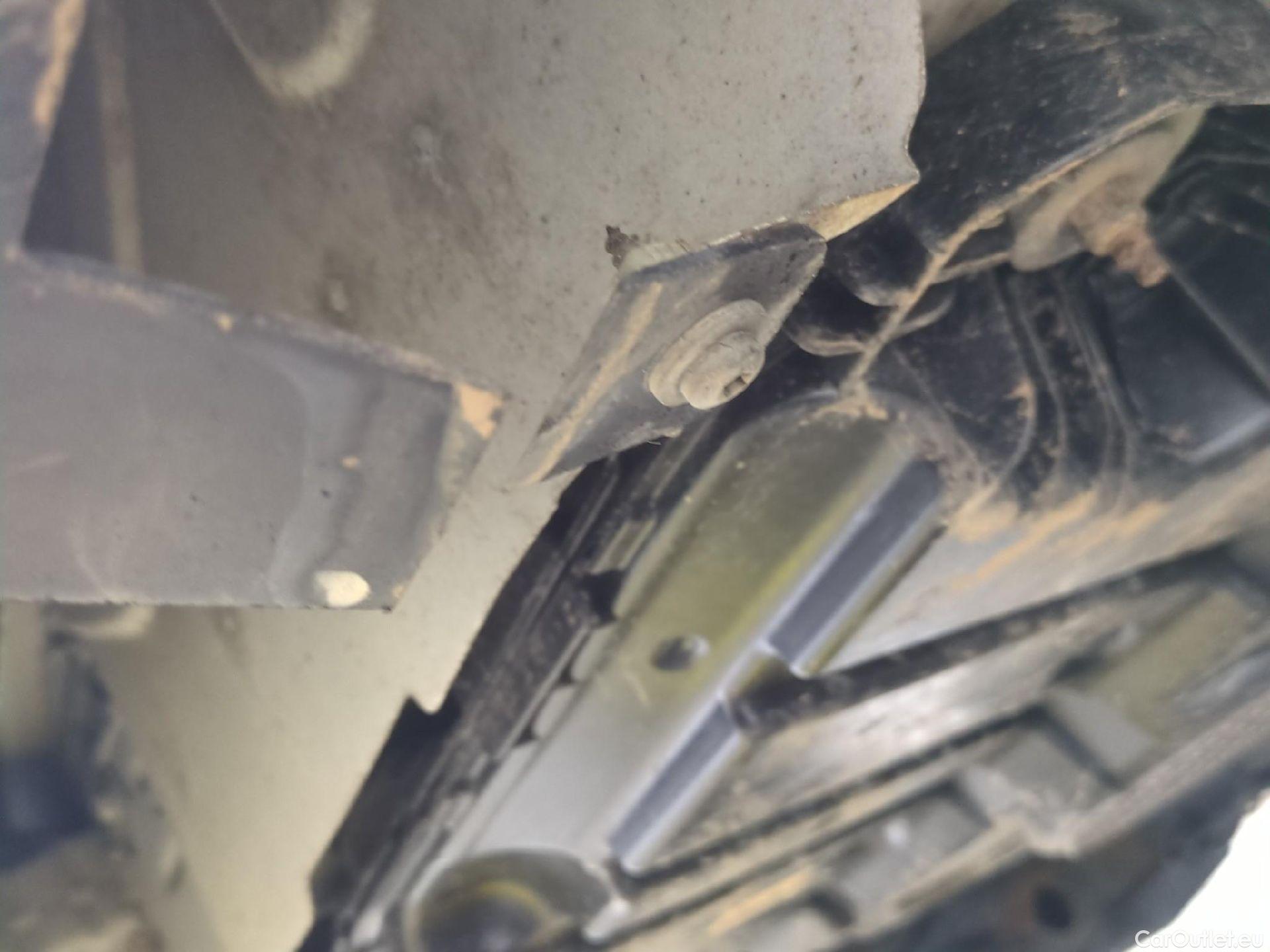  Citroen  C3  Société Feel 1.5 BlueHDI 100CV BVM5 E6dT #27