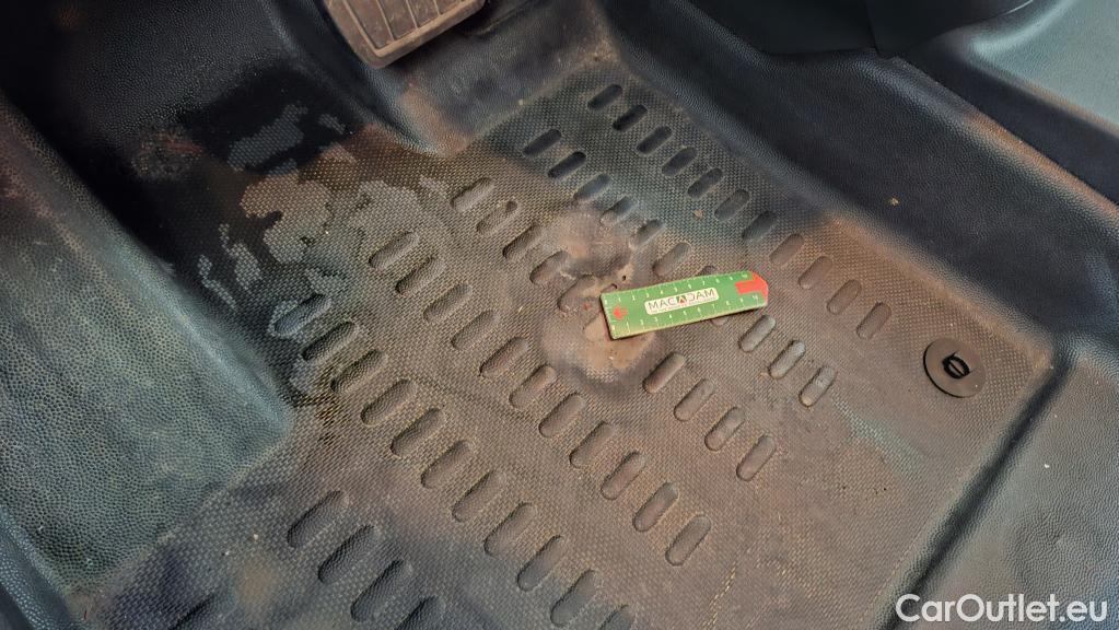  Citroen  Berlingo  Fourgon Club M 1000 1.5 BlueHDi 130CV BVA8 E6dT #36