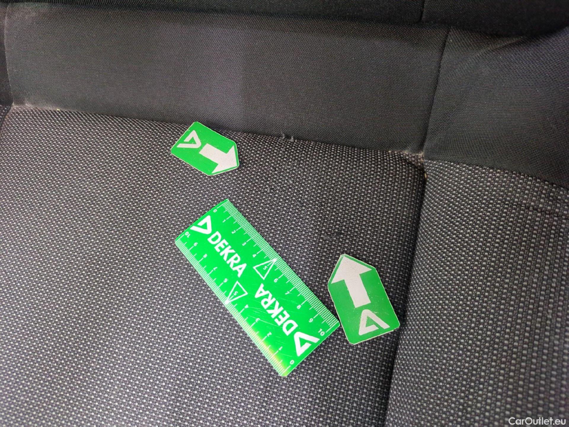  Citroen  C3  Société Feel 1.2 PureTech 80CV BVM5 E6d #10