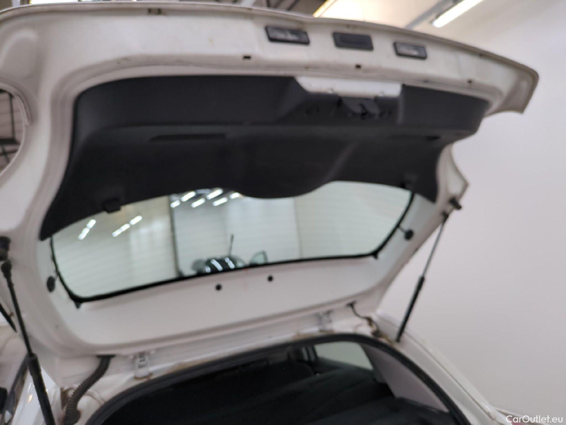  Citroen  C3  Société Feel 1.5 BlueHDI 100CV BVM5 E6dT #38