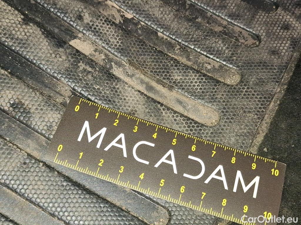  Peugeot  208  Affaire Premium 1.6 HDi 75CV BVM5 E6 #16