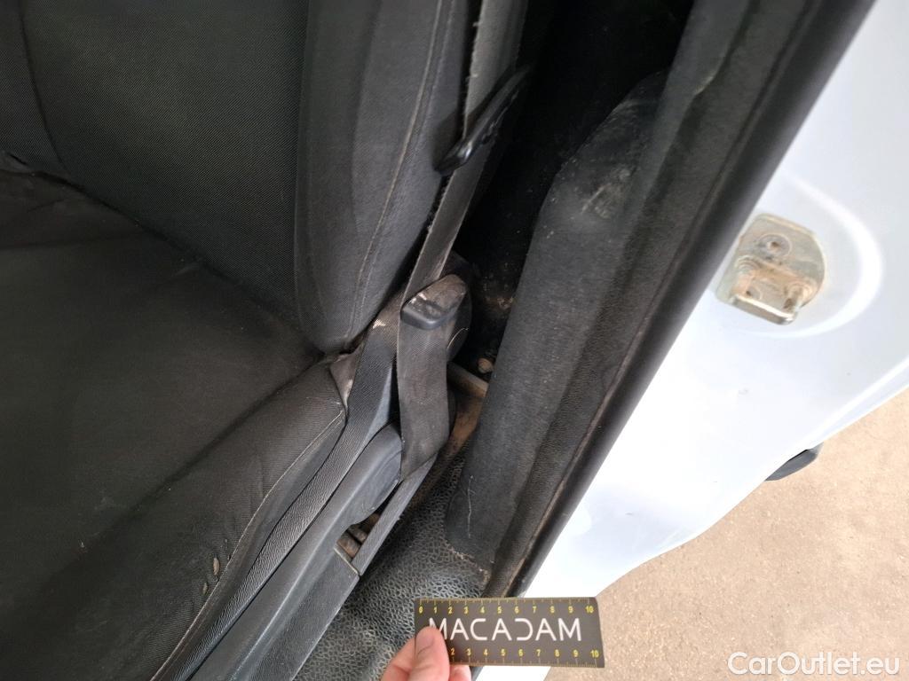  Renault  Kangoo  II Express Grand Confort (L1) 1.5 dCi 95CV BVM6 E6dT #24