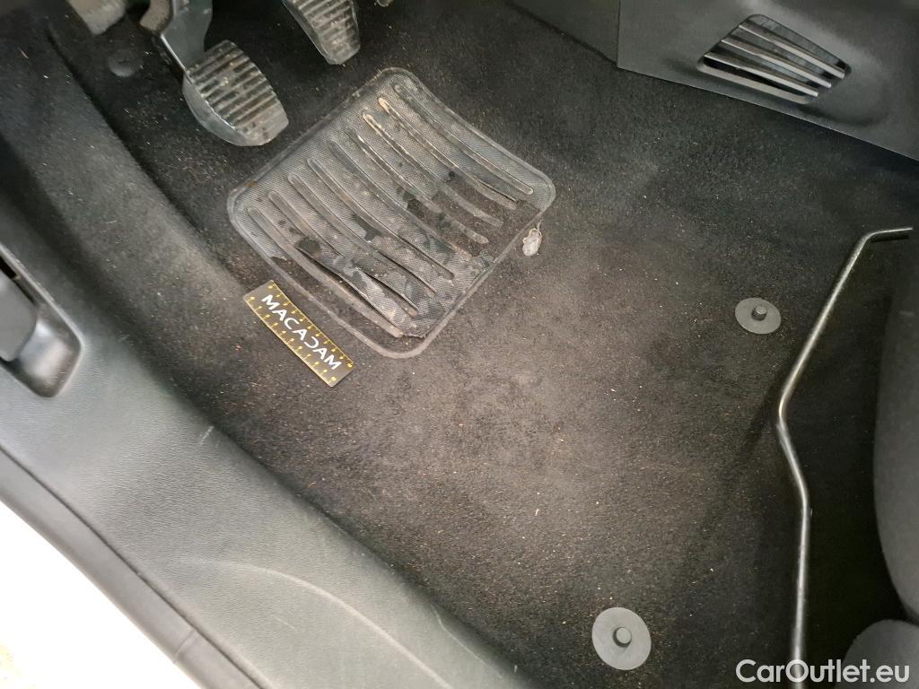  Peugeot  208  Affaire Premium 1.5 HDi 100CV BVM5 E6dT #1