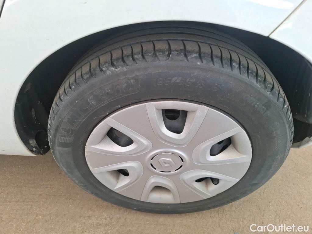  Renault  Clio  IV Air 1.5 dCi 75CV BVM5 E6 #79