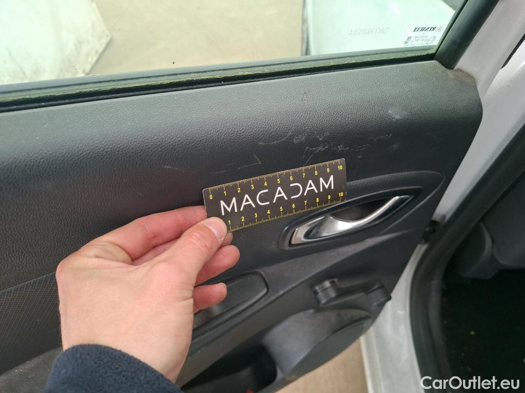  Renault  Clio  IV Air 1.5 dCi 75CV BVM5 E6 #43