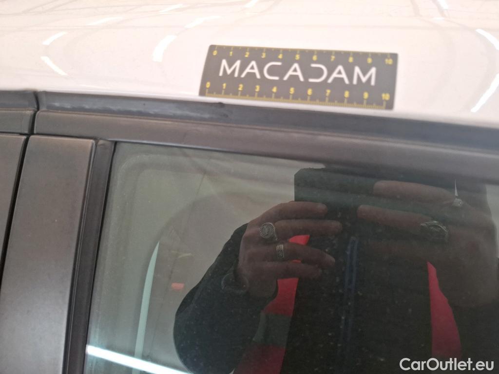  Peugeot  208  Affaire Premium 1.6 HDi 75CV BVM5 E6 #13