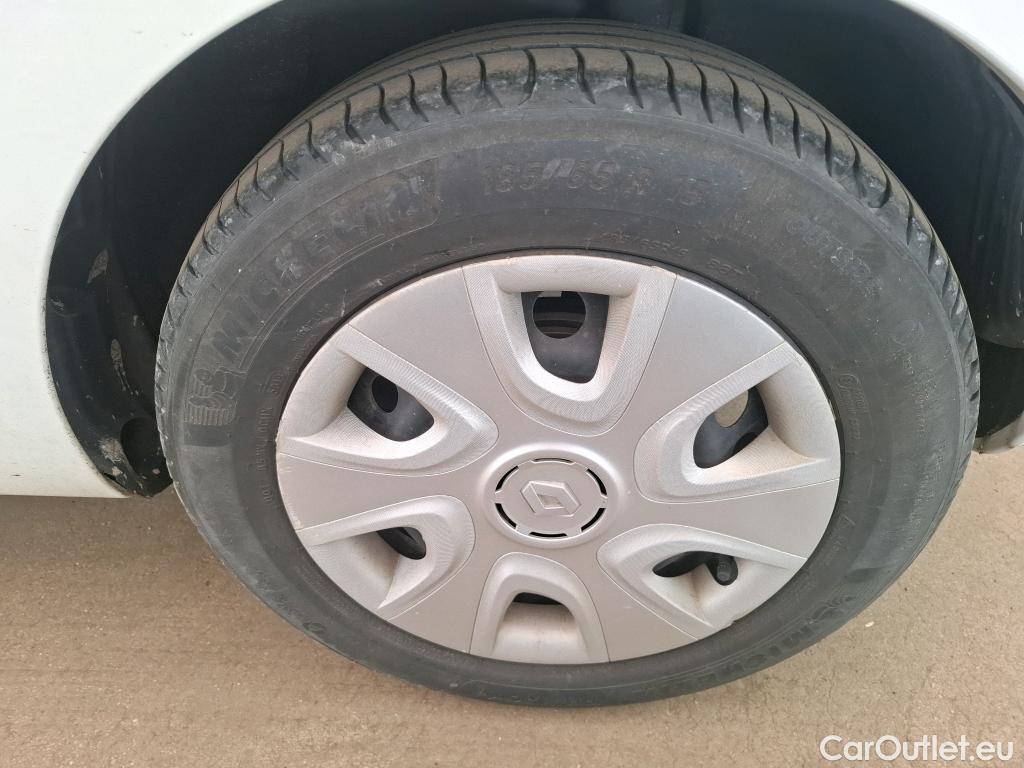  Renault  Clio  IV Air 1.5 dCi 75CV BVM5 E6 #80