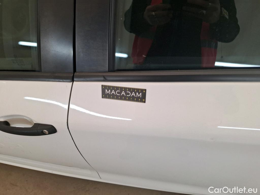  Peugeot  208  Affaire Premium 1.6 HDi 75CV BVM5 E6 #8