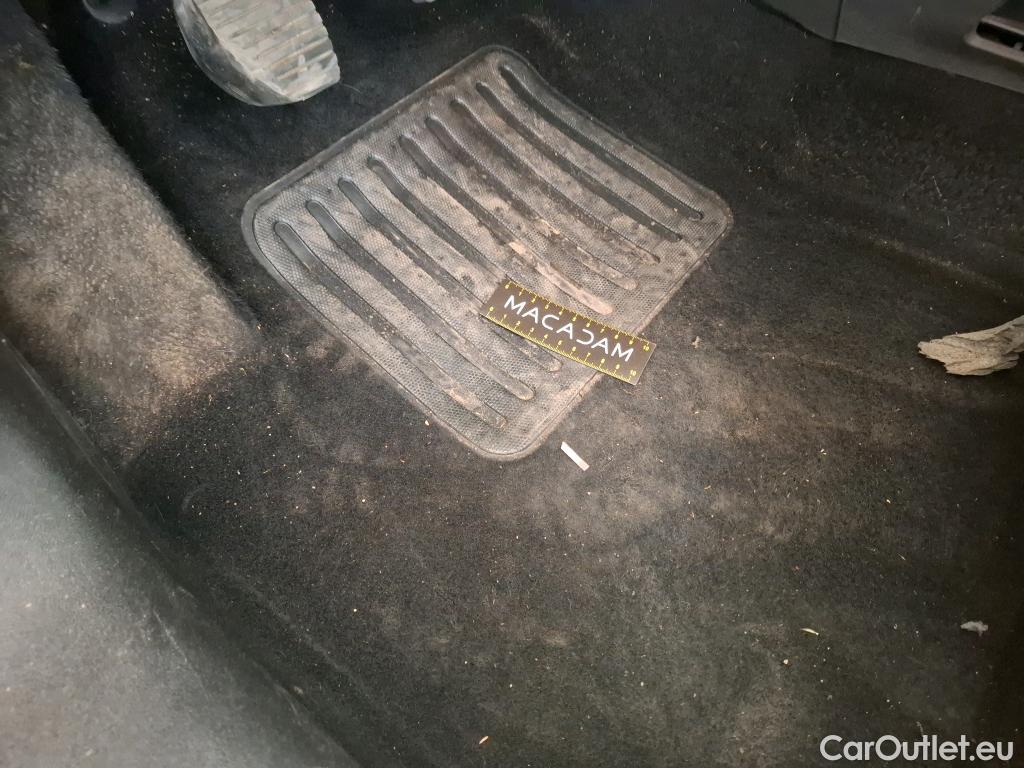  Peugeot  208  Affaire Premium 1.6 HDi 75CV BVM5 E6 #15