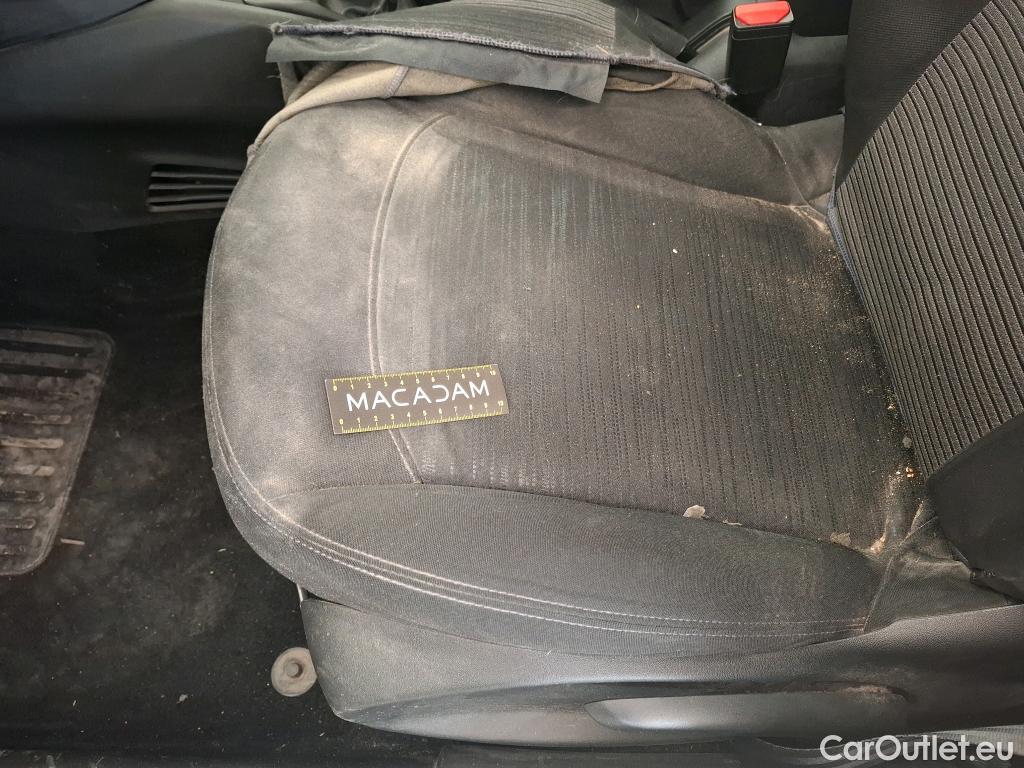  Peugeot  208  Affaire Premium 1.6 HDi 75CV BVM5 E6 #41