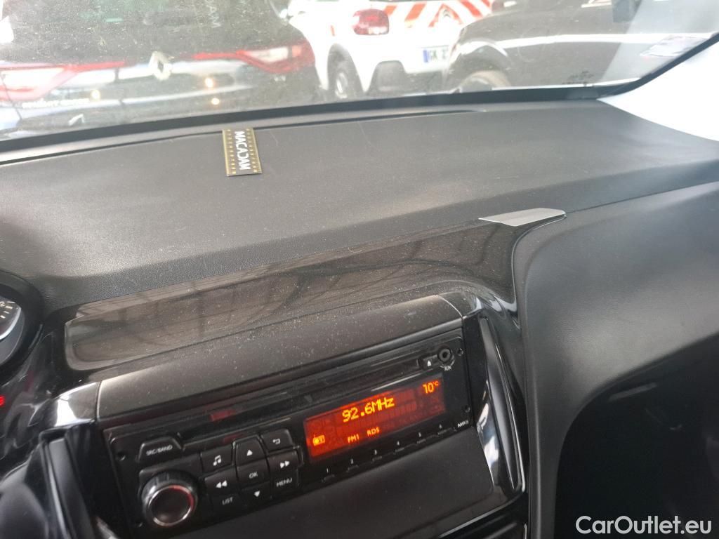  Peugeot  208  Affaire Premium 1.6 HDi 75CV BVM5 E6 #3