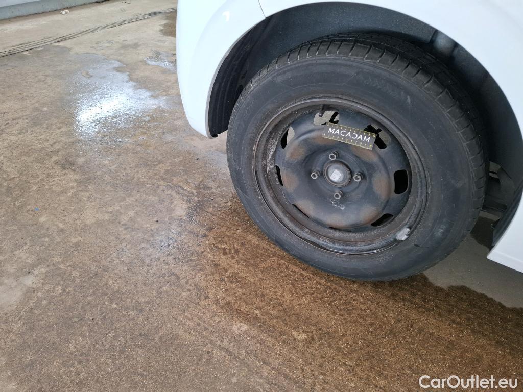  Peugeot  208  Affaire Premium 1.5 HDi 100CV BVM5 E6dT #57