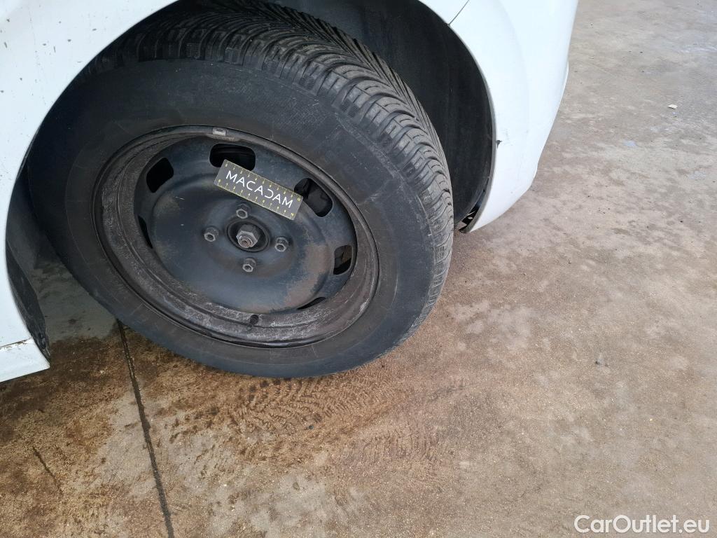  Peugeot  208  Affaire Premium 1.5 HDi 100CV BVM5 E6dT #54