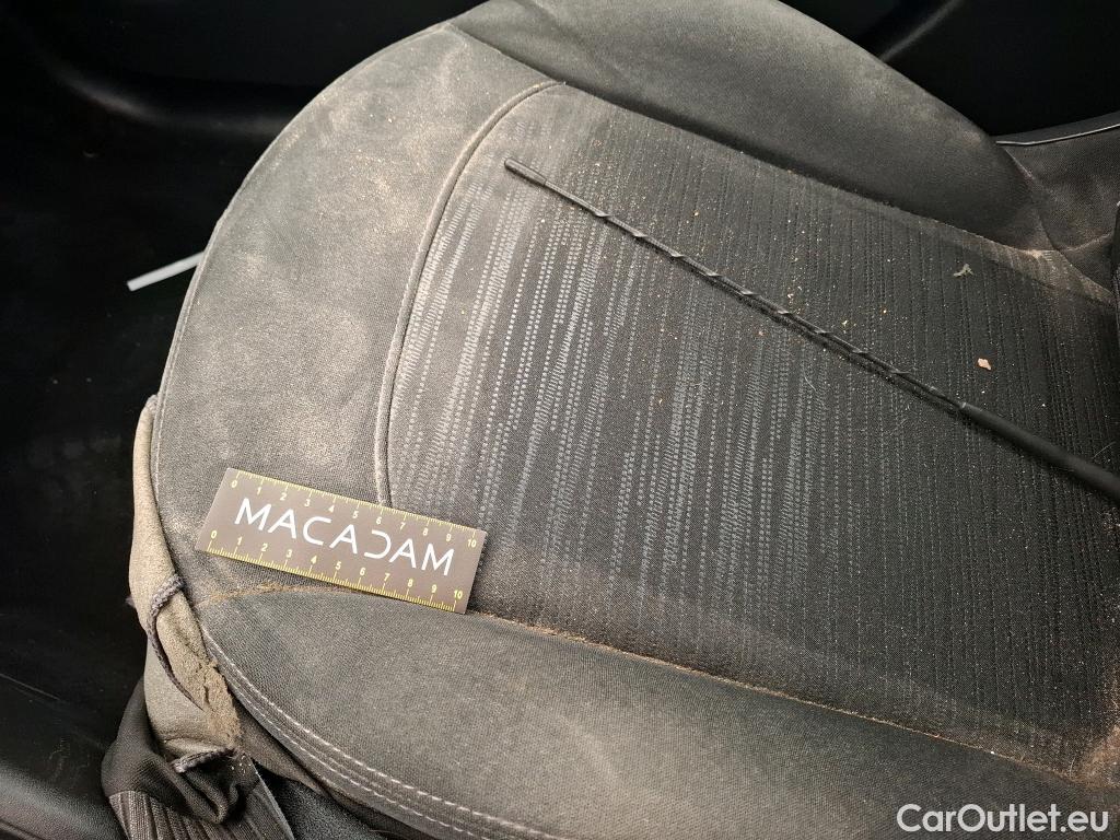  Peugeot  208  Affaire Premium 1.6 HDi 75CV BVM5 E6 #40